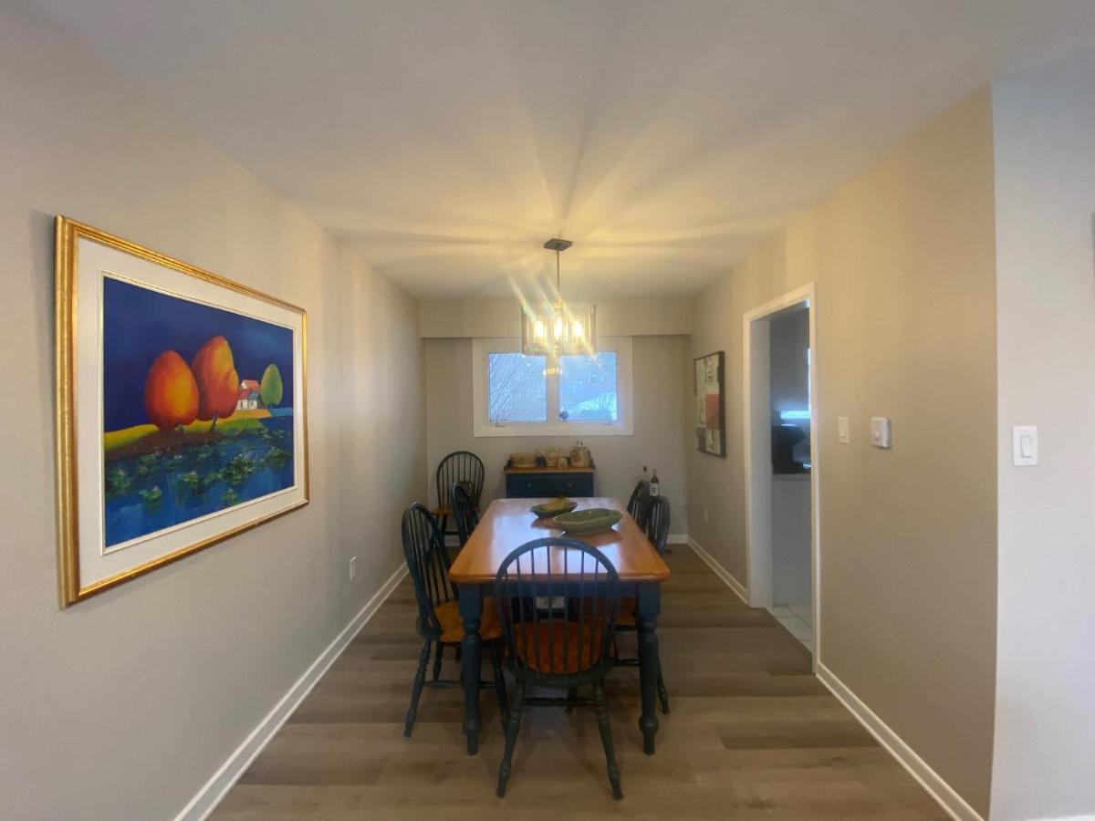 Private Room Lakeview House- Westmount Монктън Екстериор снимка