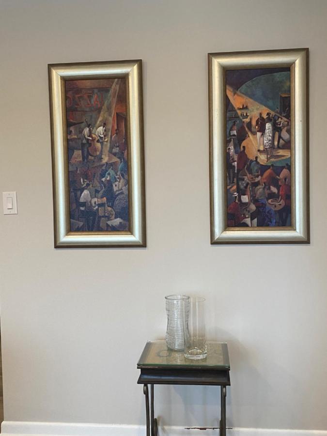 Private Room Lakeview House- Westmount Монктън Екстериор снимка