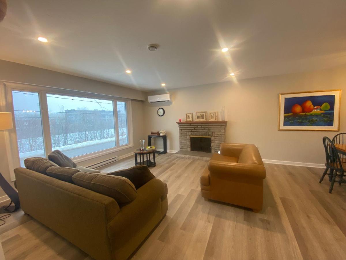 Private Room Lakeview House- Westmount Монктън Екстериор снимка